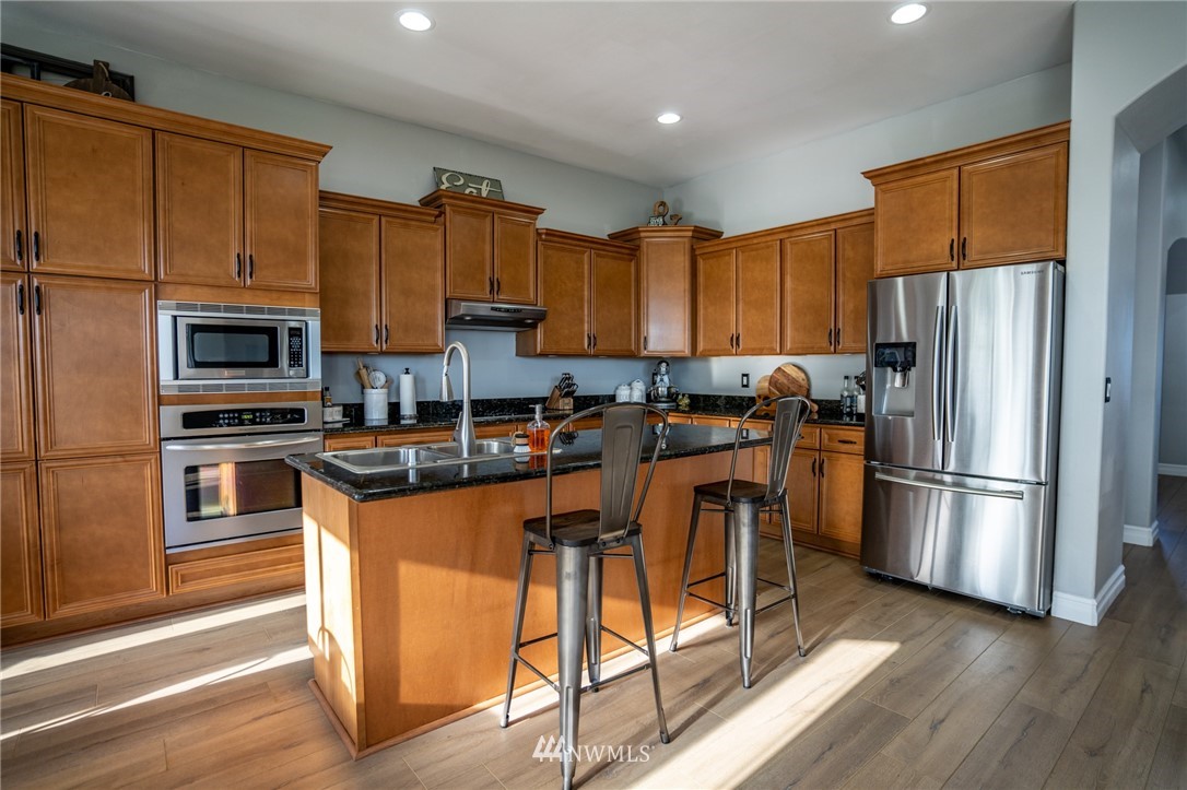 3028 Valley Road Northeast Moses Lake, WA 98837 - Photo 11 of 40 Gallery Image 11