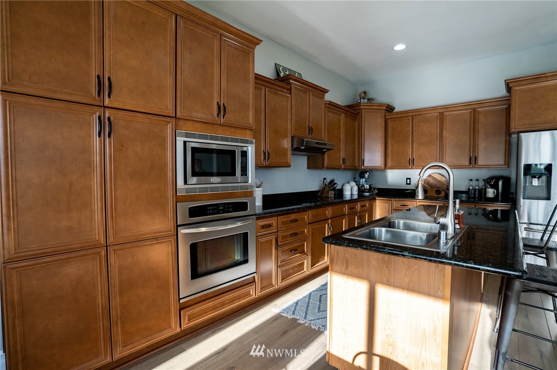 3028 Valley Road Northeast Moses Lake, WA 98837 - Photo 13 of 40 Gallery Image 13
