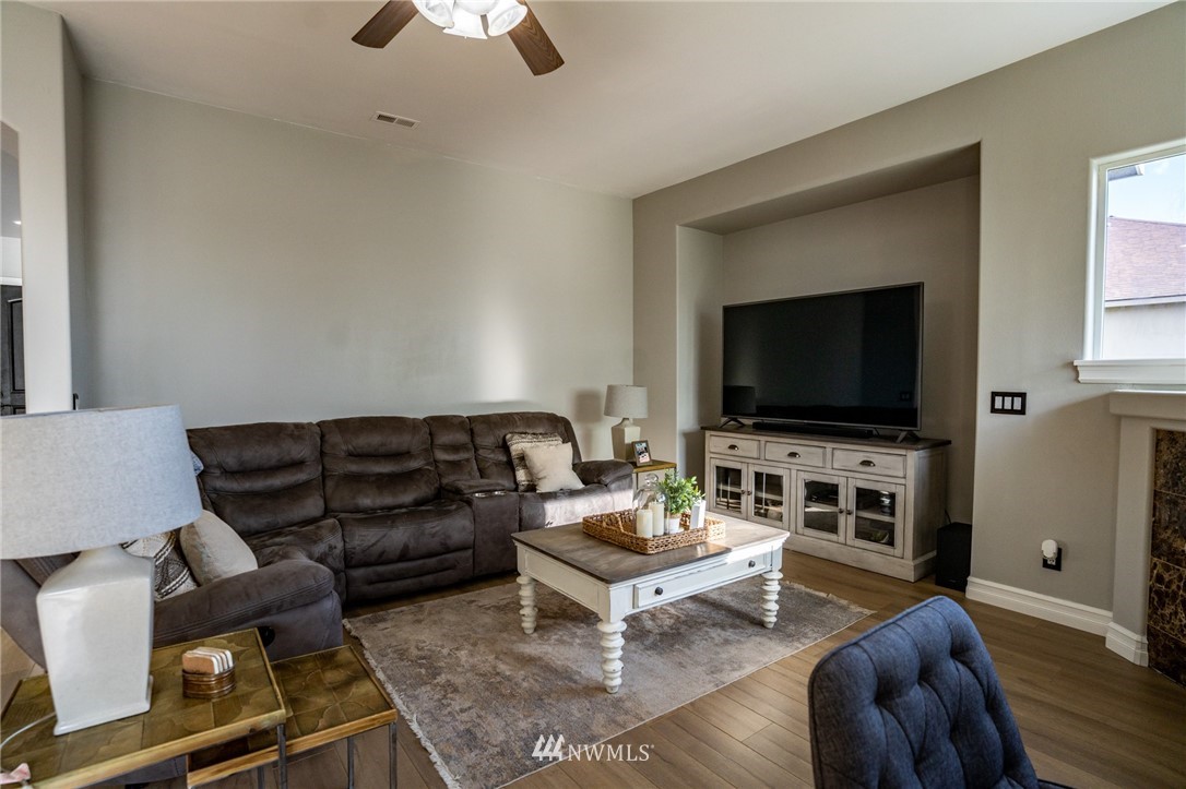 3028 Valley Road Northeast Moses Lake, WA 98837 - Photo 16 of 40 Gallery Image 16