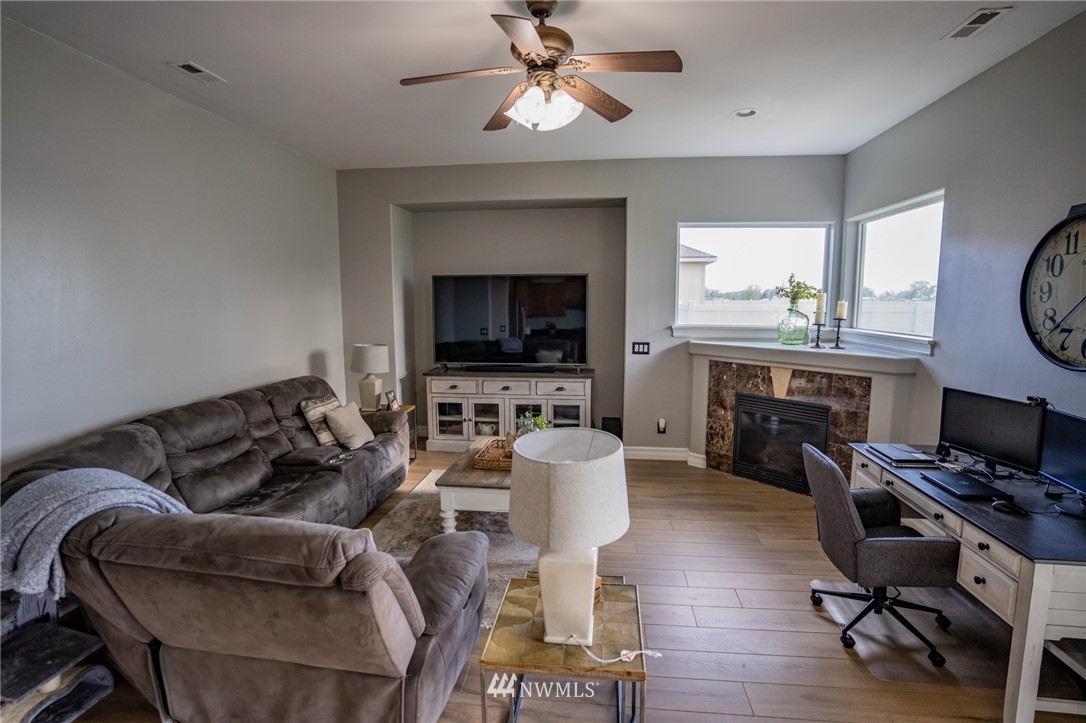 3028 Valley Road Northeast Moses Lake, WA 98837 - Photo 17 of 40 Gallery Image 17