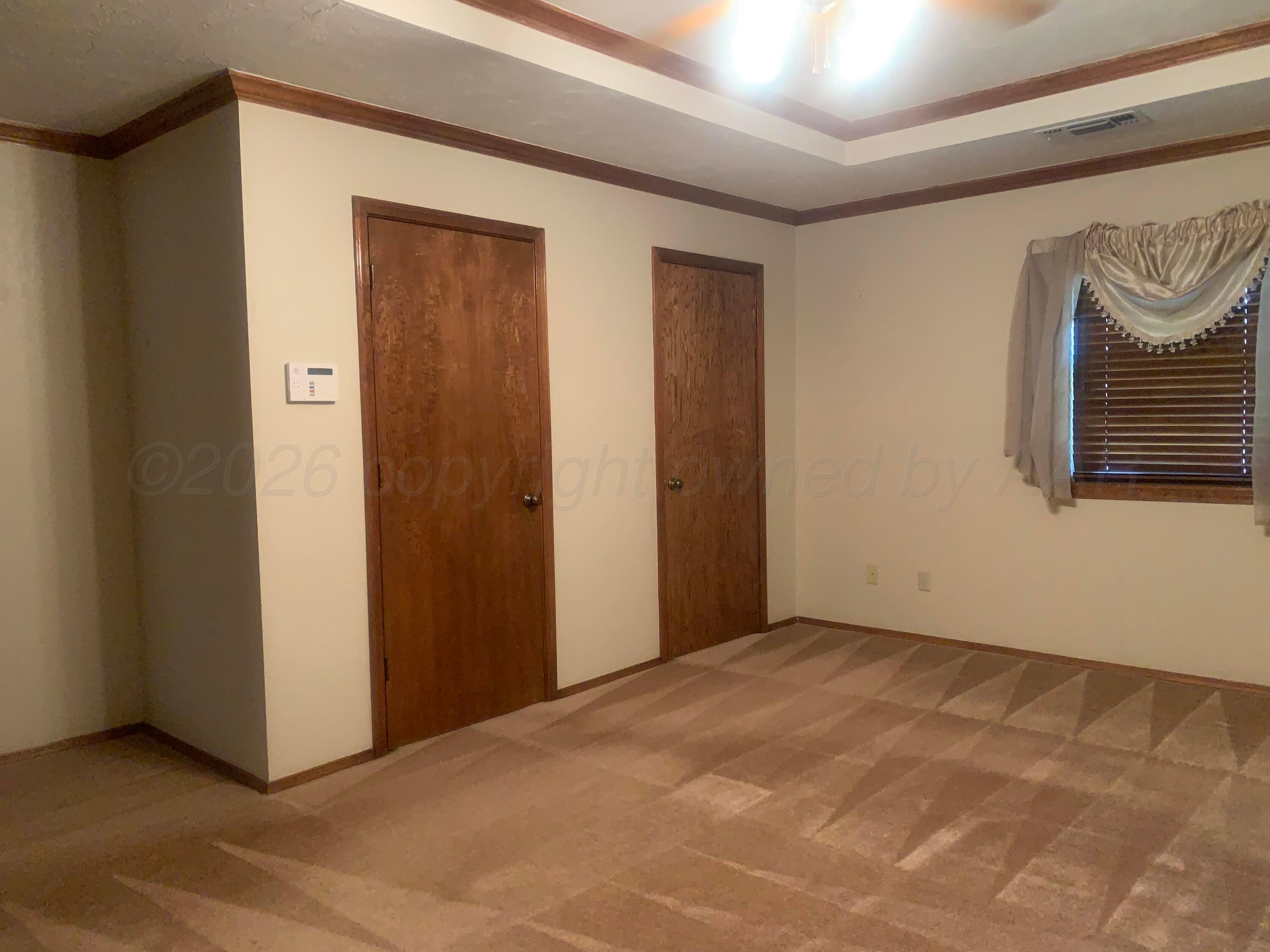6101 Ridgewood Drive Amarillo, TX 79109 - Photo 20 of 28 a view of an empty room