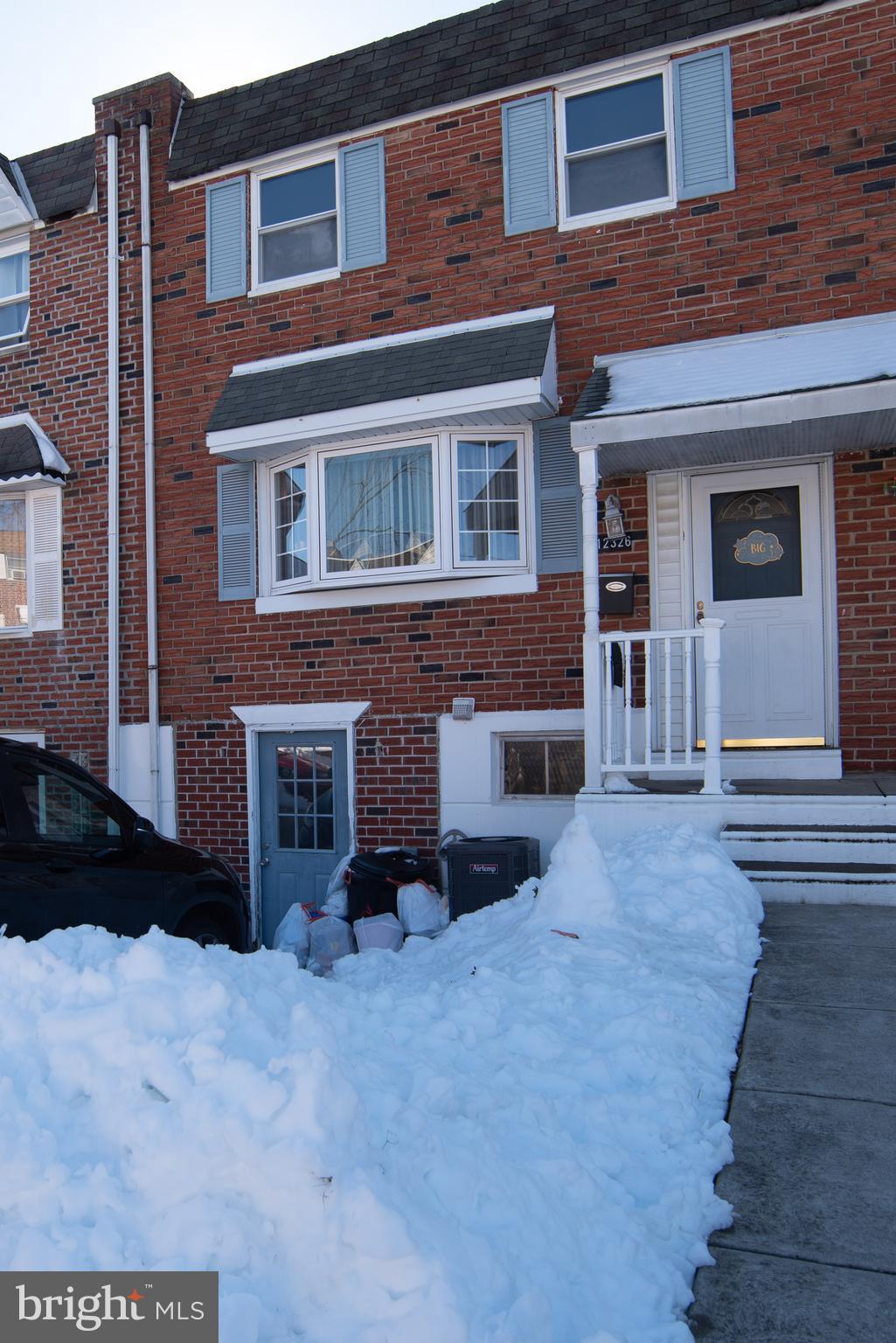 12326 Wyndom Road Philadelphia, PA 19154 - Photo 1 of 24 Gallery Image 1