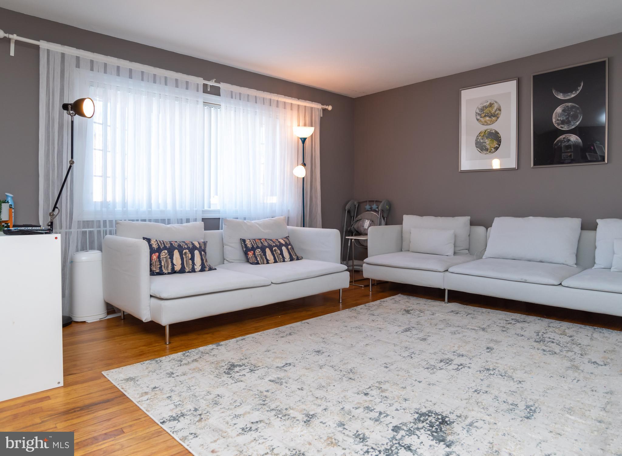12326 Wyndom Road Philadelphia, PA 19154 - Photo 2 of 24 Gallery Image 2