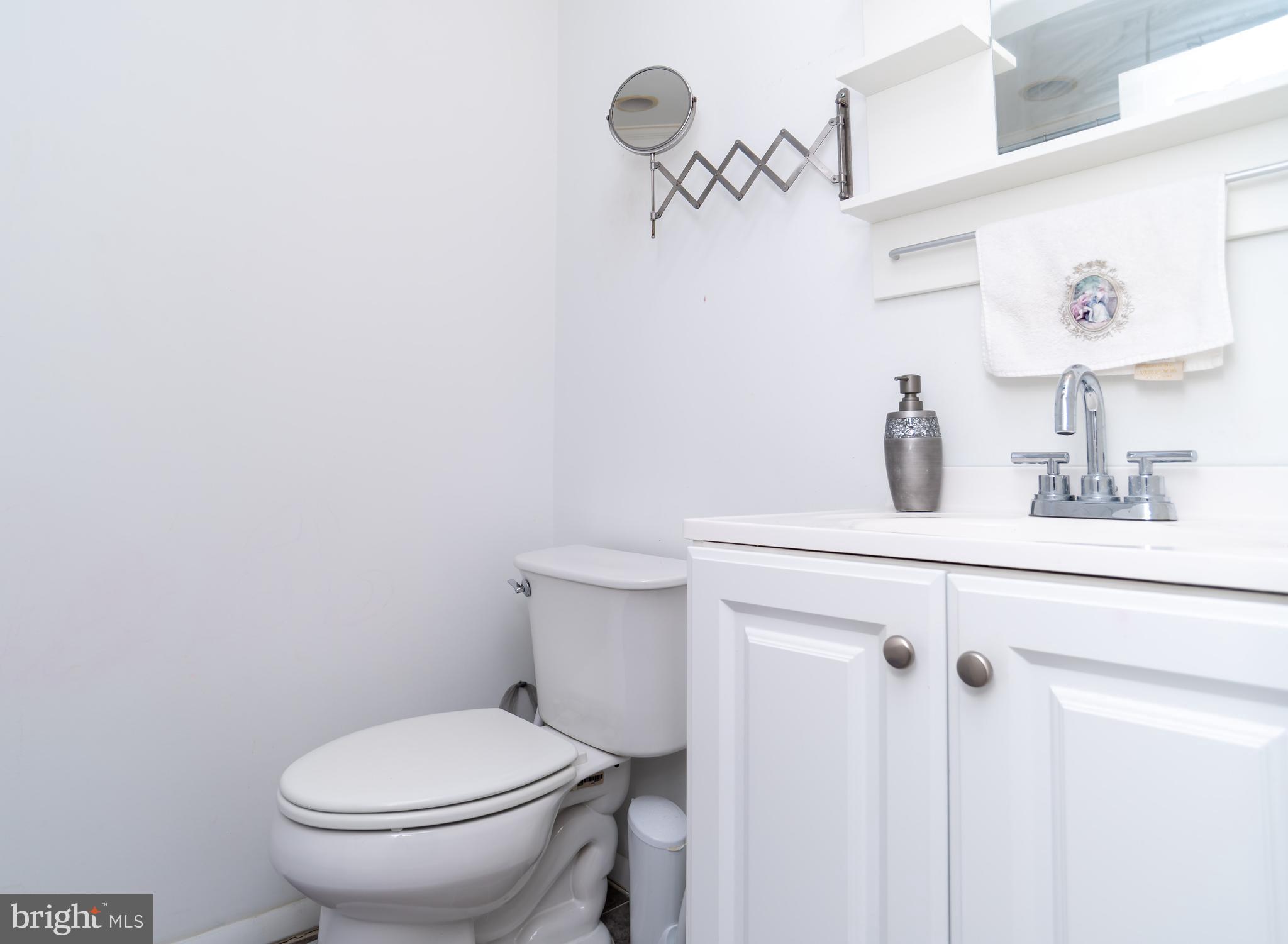 12326 Wyndom Road Philadelphia, PA 19154 - Photo 17 of 24 Gallery Image 17