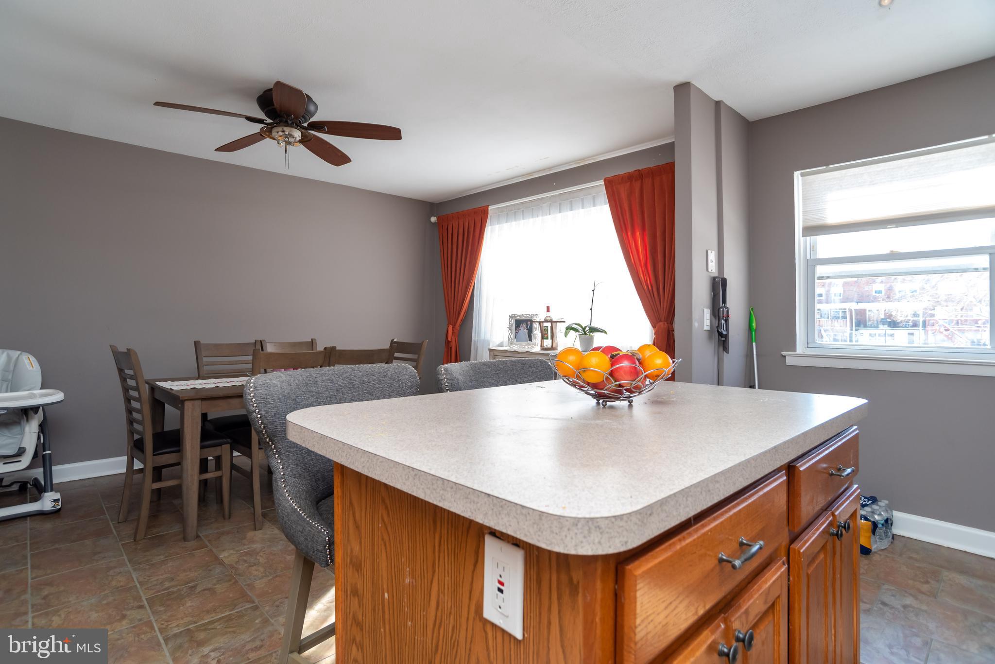 12326 Wyndom Road Philadelphia, PA 19154 - Photo 8 of 24 Gallery Image 8