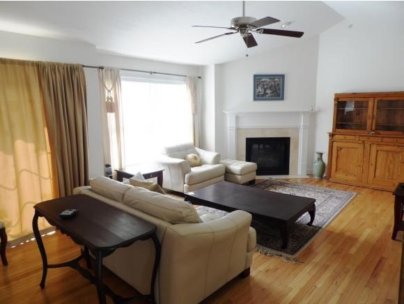 49 Risloves Way, Unit 502 Fremont, NH 03044 - Photo 4 of 20