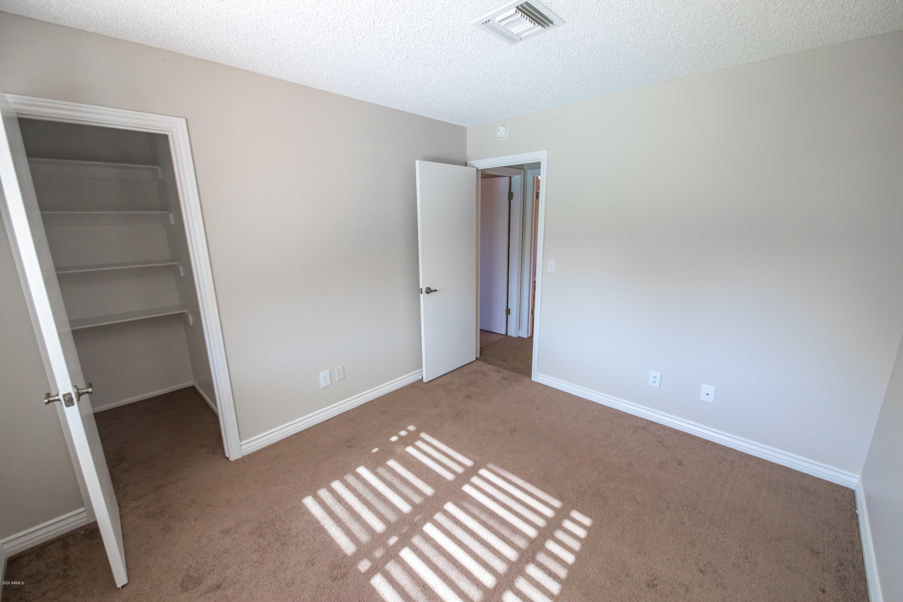 1833 East Hearn Road Phoenix, AZ 85022 - Photo 16 of 23 1833_E_Hearn_Rd_(31_of_54)