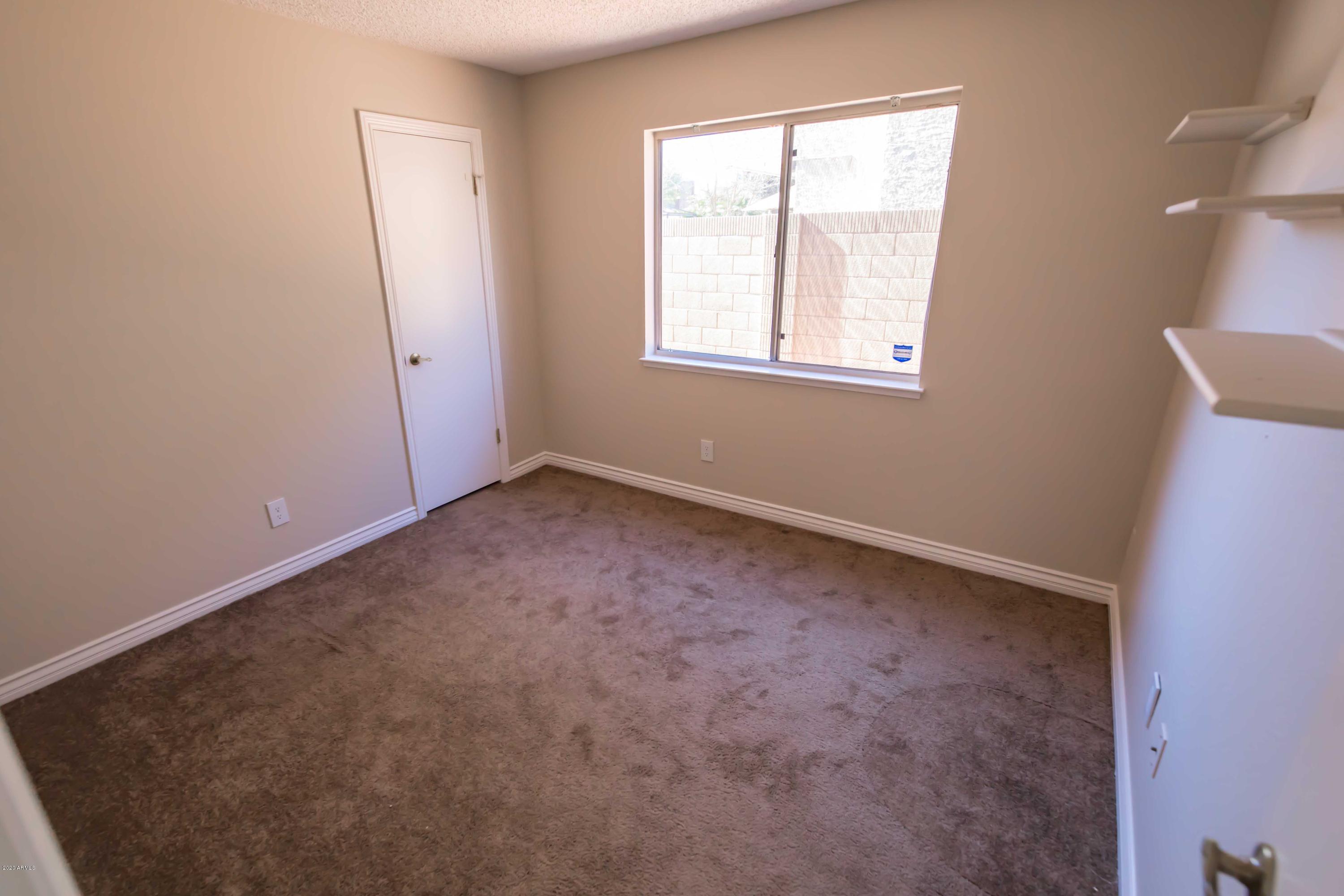 1833 East Hearn Road Phoenix, AZ 85022 - Photo 17 of 23 1833_E_Hearn_Rd_(33_of_54)