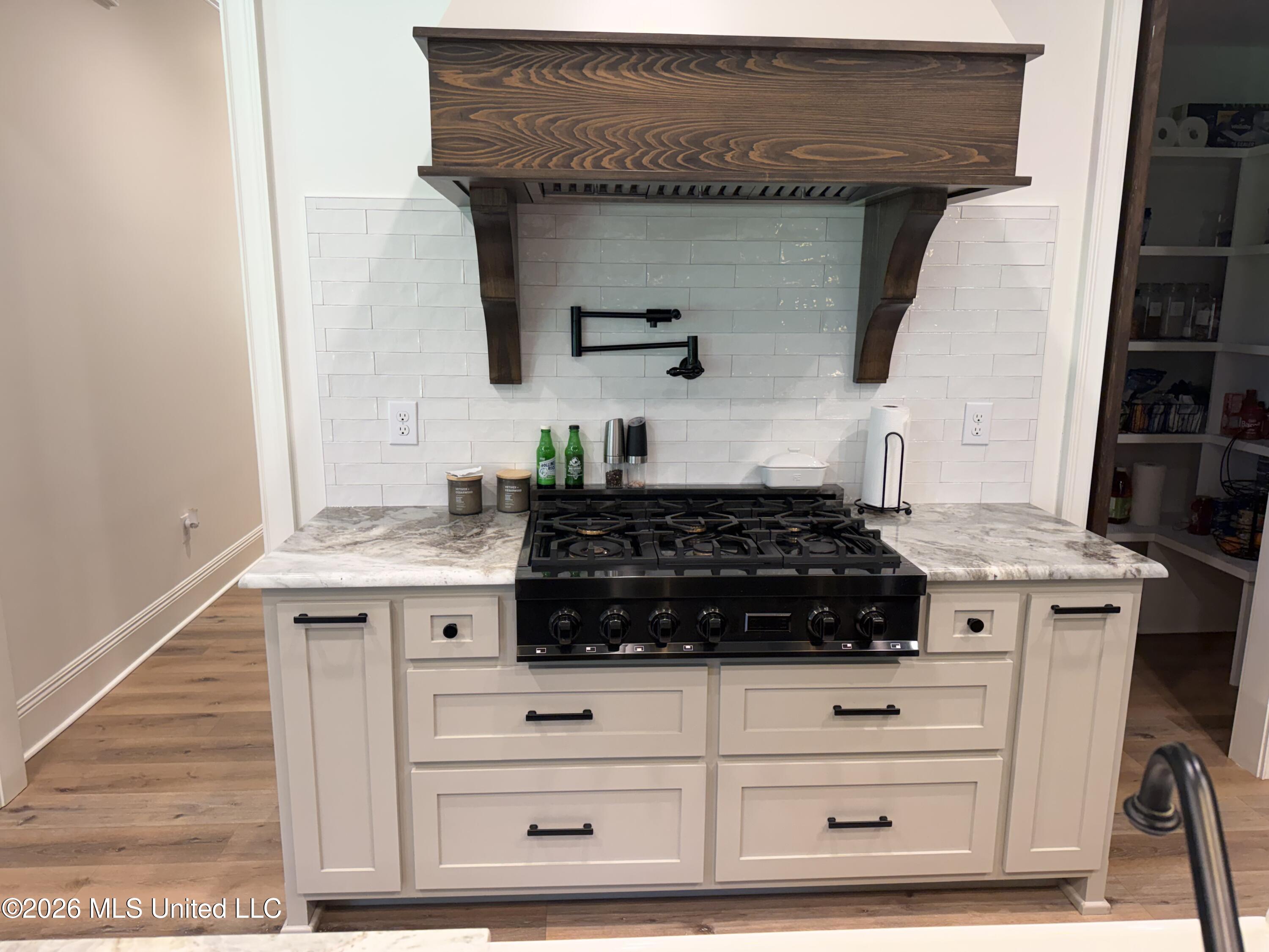 17341 Doc Lizana Road Gulfport, MS 39503 - Photo 9 of 41 Gas Range