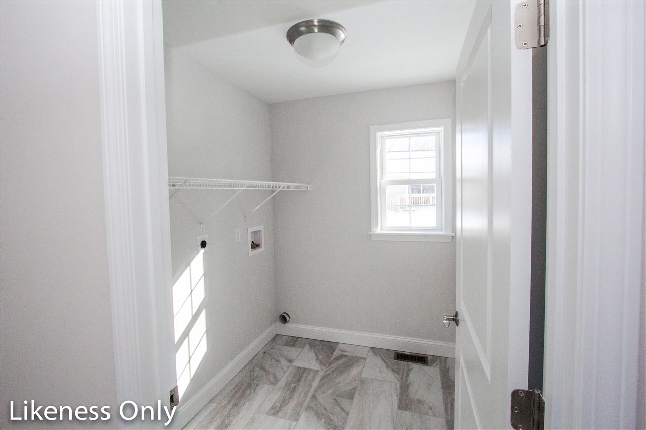 53 Clover Lane Colchester, VT 05446 - Photo 3 of 40