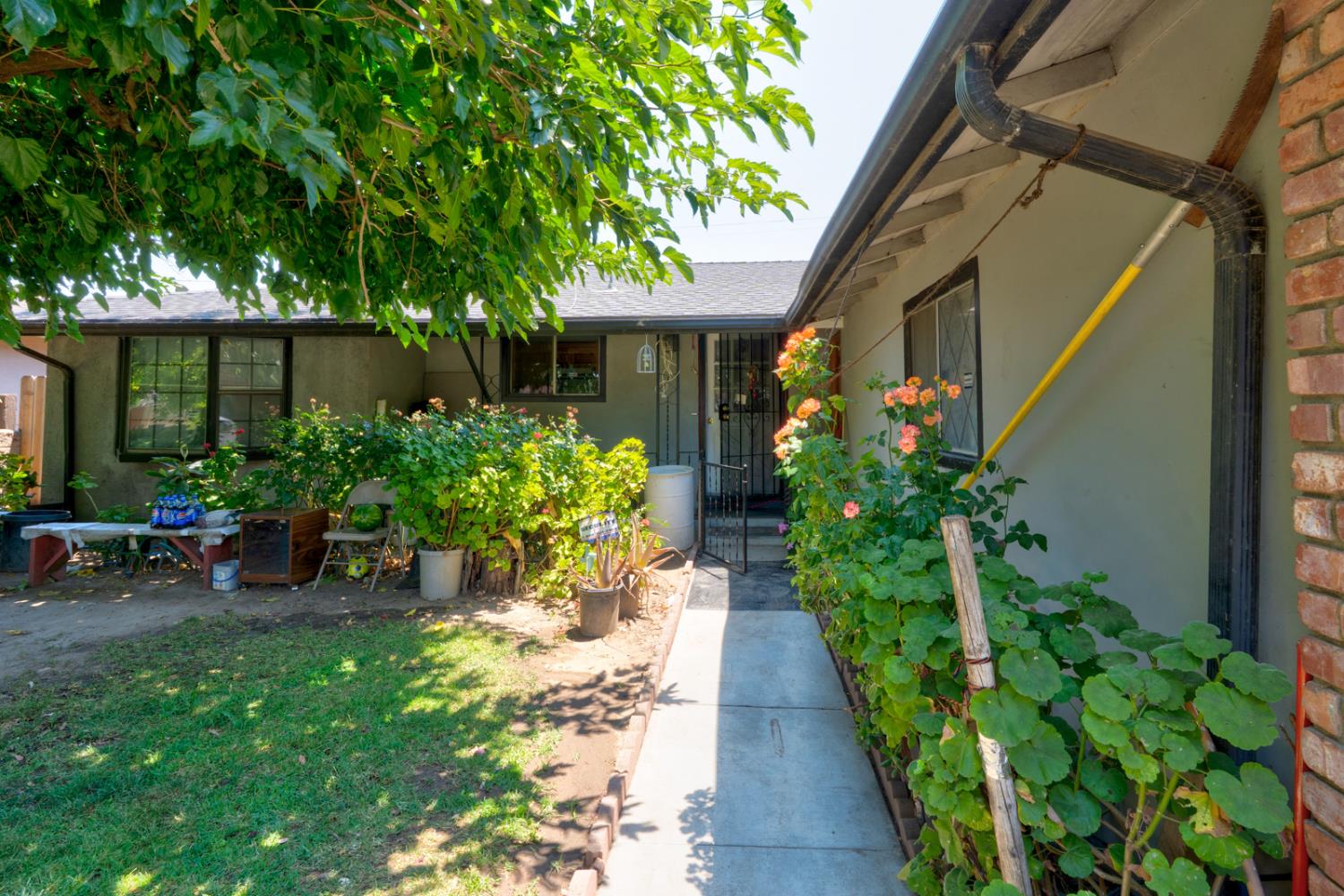 620 Lenore Drive Modesto, CA 95351 - Photo 5 of 35