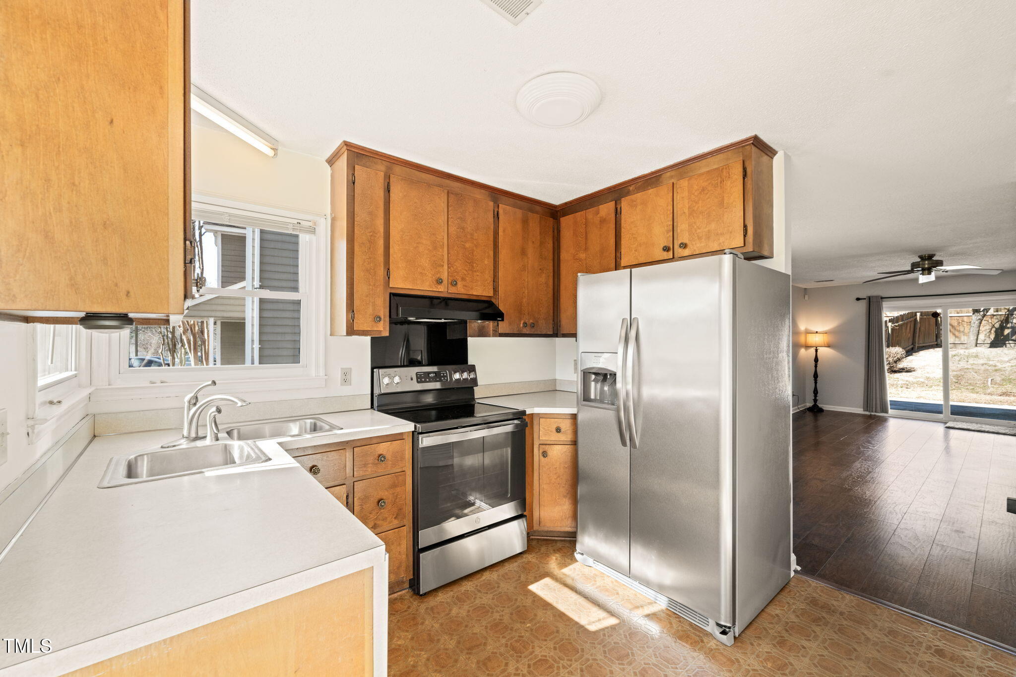 3125 Quinley Place Raleigh, NC 27604 - Photo 9 of 25 8-web-or-mls-DSC00021