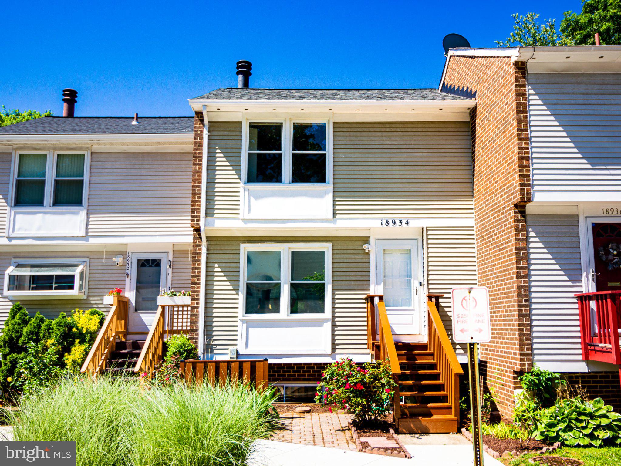 18934 Pine Ridge Lane, Unit 82 Germantown, MD 20874 - Photo 1 of 21 Charming home with inviting entrance.