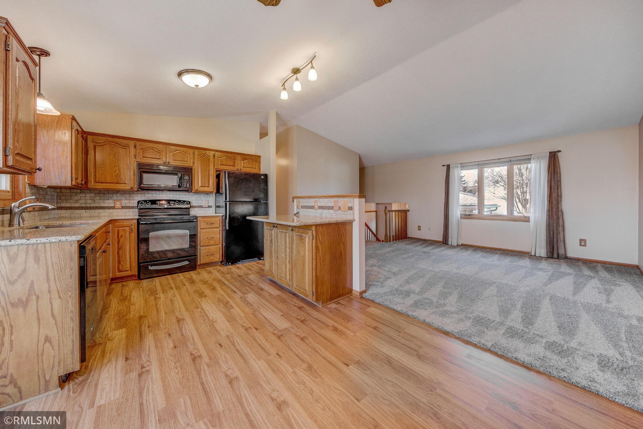 3704 Chestnut Lane Southwest Rochester, MN 55902 - Photo 5 of 34