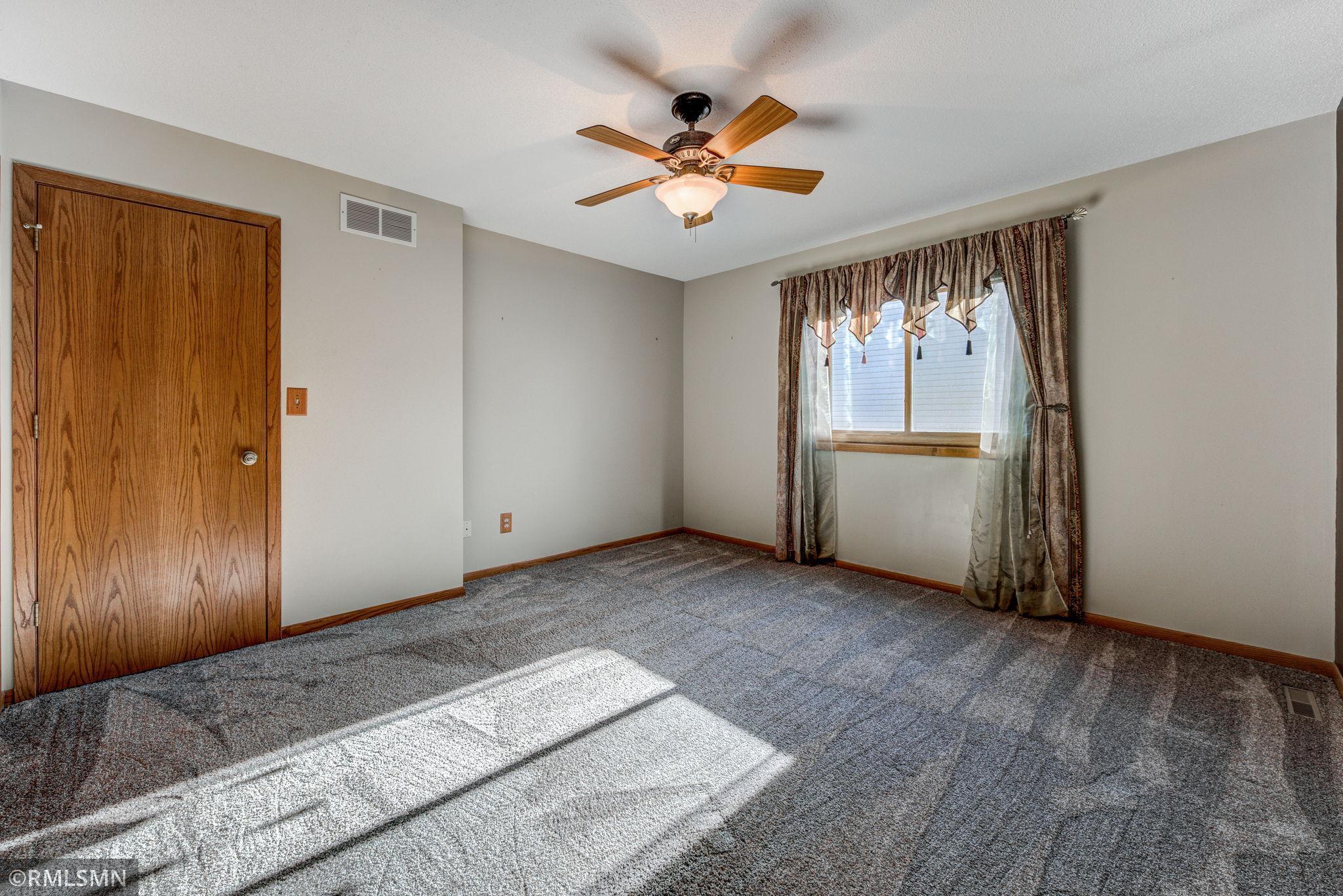 3704 Chestnut Lane Southwest Rochester, MN 55902 - Photo 9 of 34