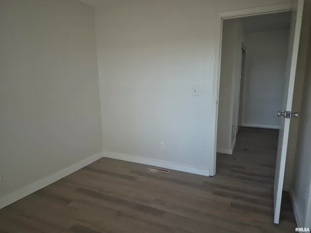 $85,000 | 802 Dillard Street, Eldorado, IL 62930