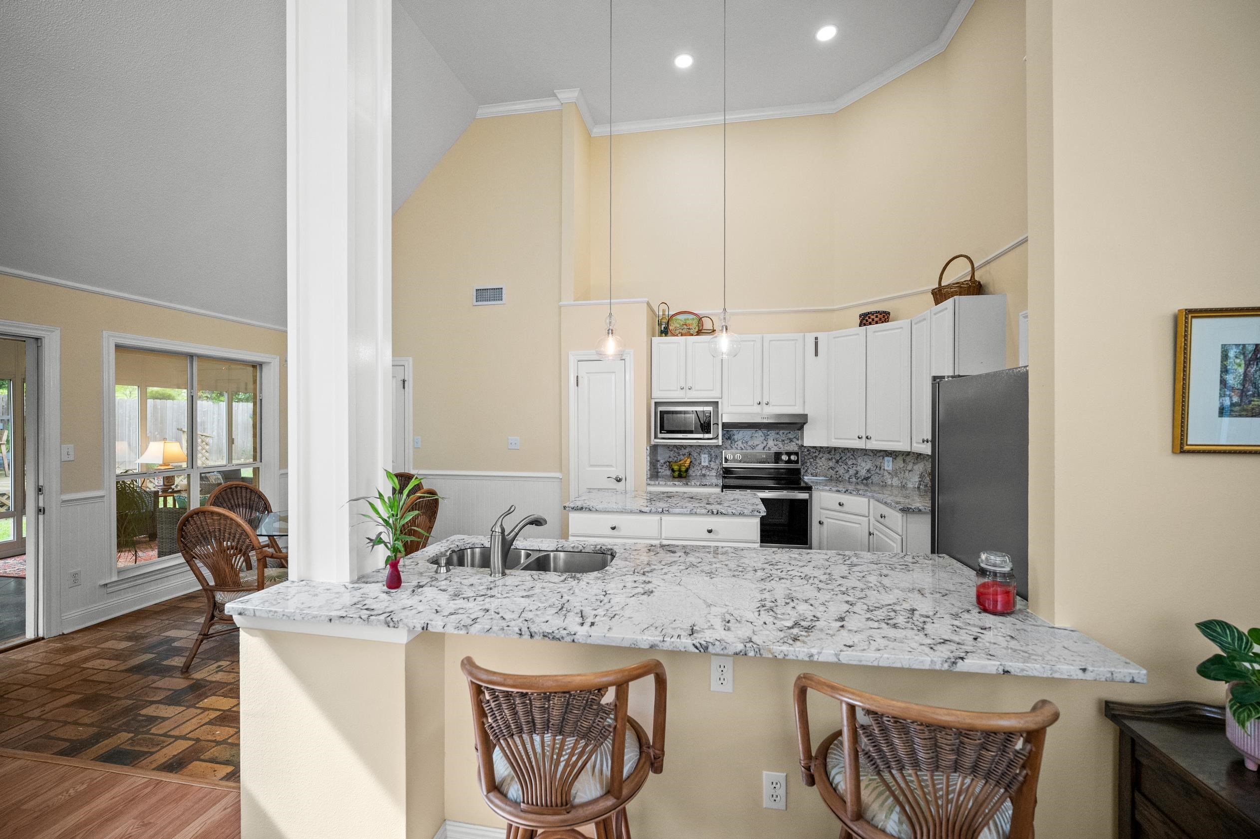 68 Paddock Drive Fairhope, AL 36532 - Photo 12 of 39 Kitchen