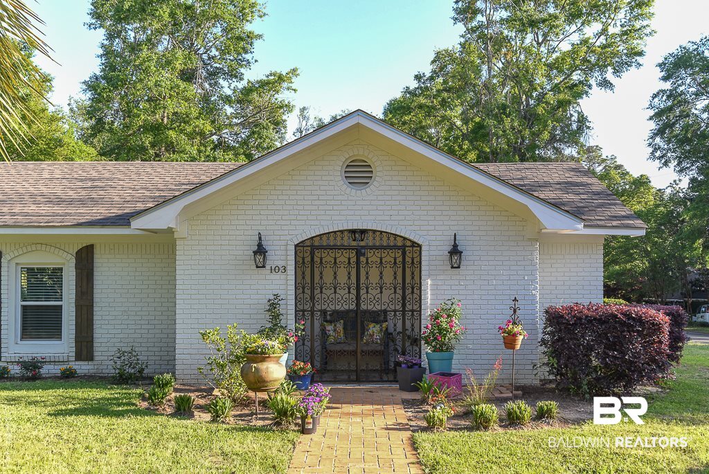 103 Dewitt Circle Daphne, AL 36526 - Photo 3 of 45