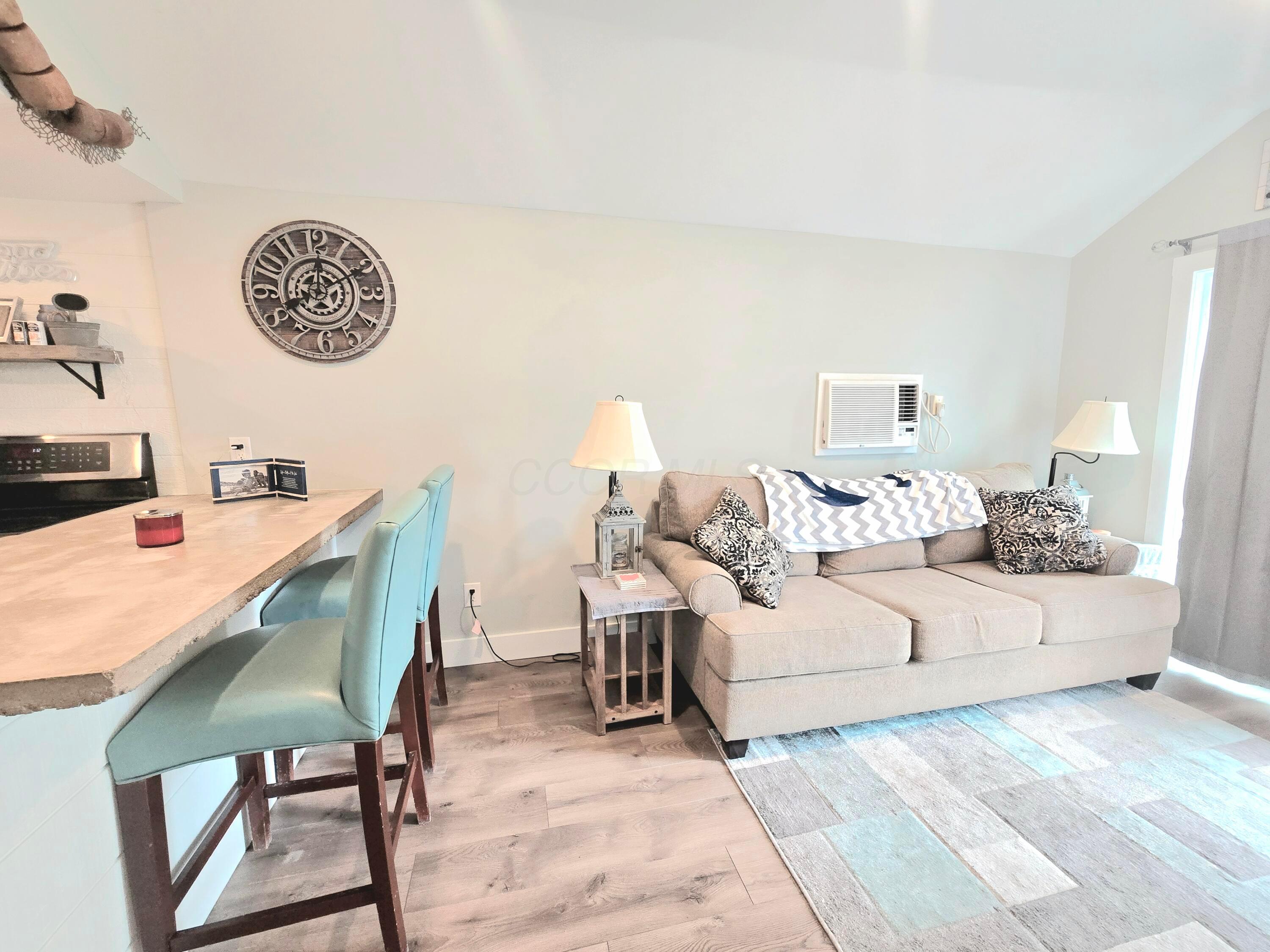 13981 Custers Point Road Northeast Thornville, OH 43076 - Photo 5 of 23