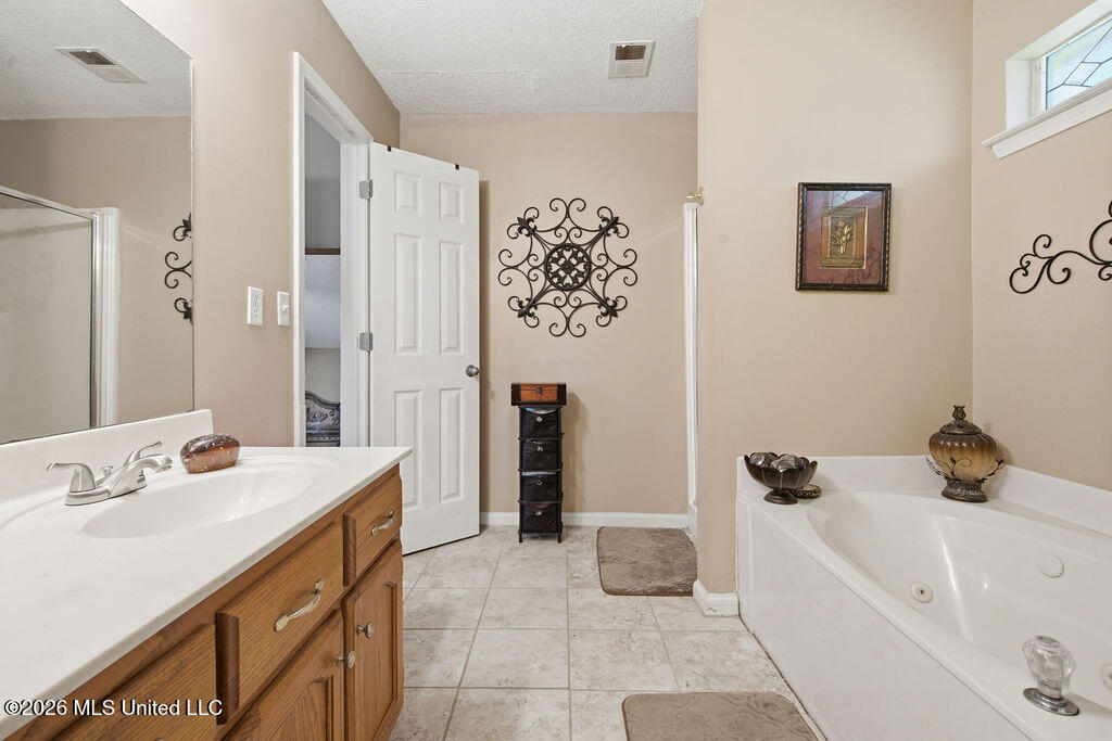 10739 Ridgefield Drive Olive Branch, MS 38654 - Photo 14 of 24 DSC09466