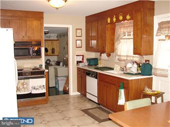 1035 Valley Road Telford, PA 18969 - Photo 5 of 12 Kitchen