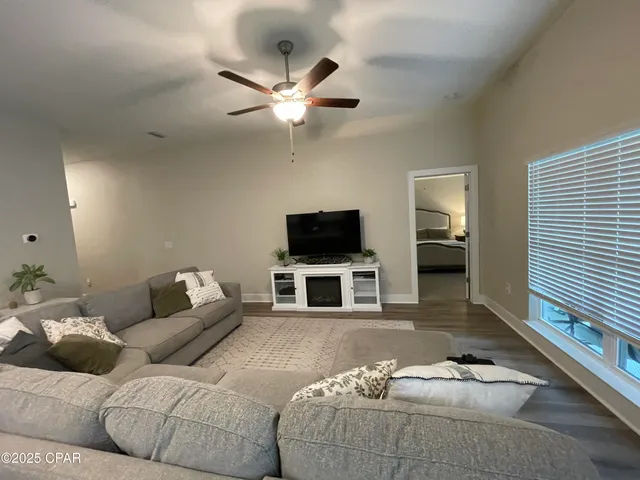 $2,500 | 226 Bayou Bend Lane, Panama City, FL 32404