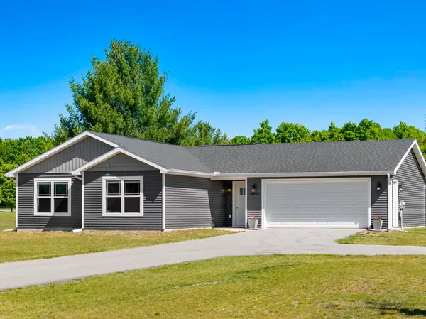 $469,900 | 18880 Lance Lane, Interlochen, MI 49643
