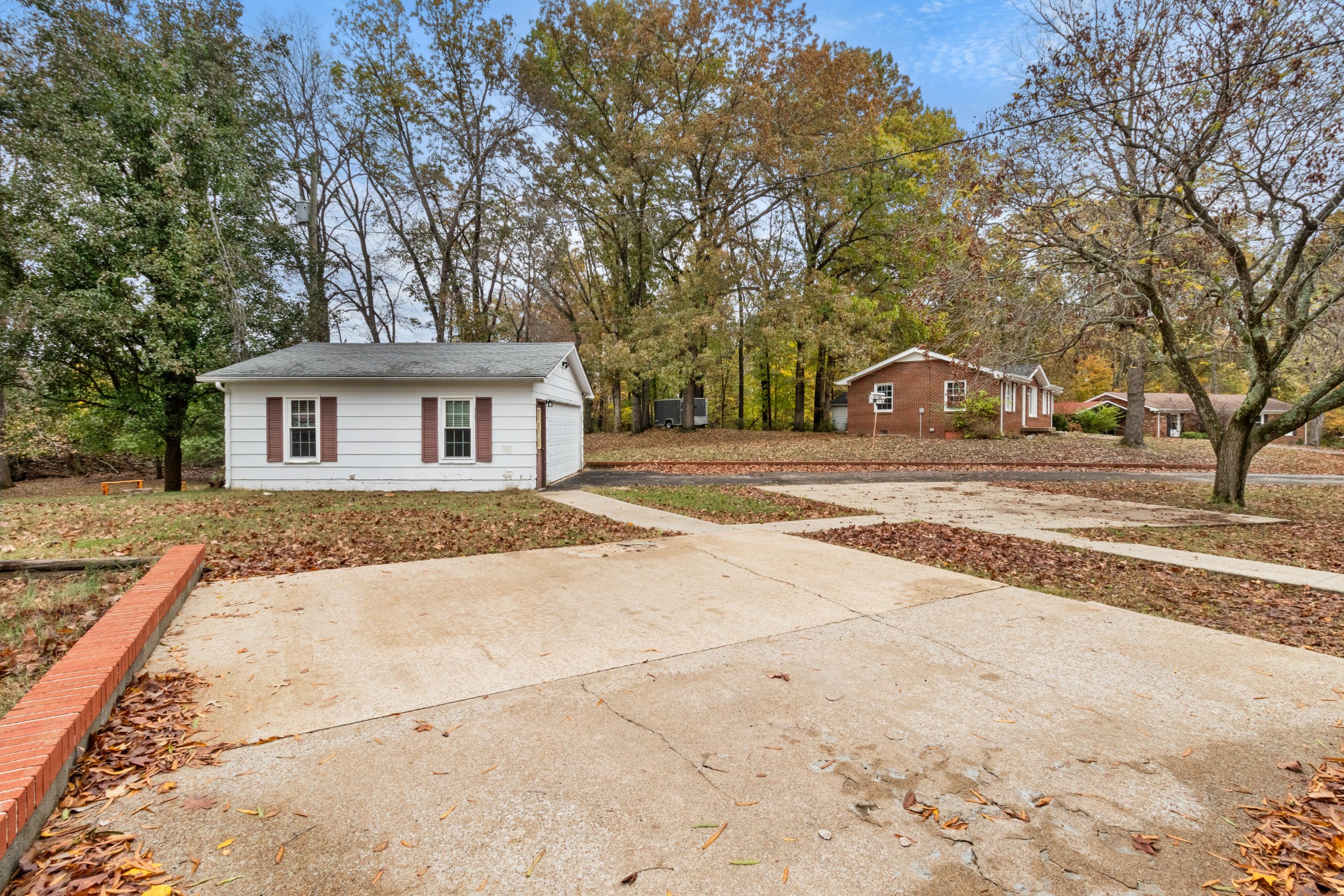 2007 Post Road Clarksville, TN 37043 - Photo 11 of 29 front view of a house with a yard
