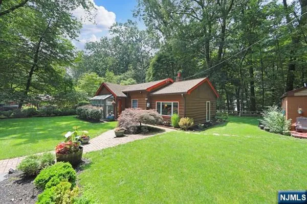$4,500 | 87 Upper Saddle River Road, Montvale, NJ 07645