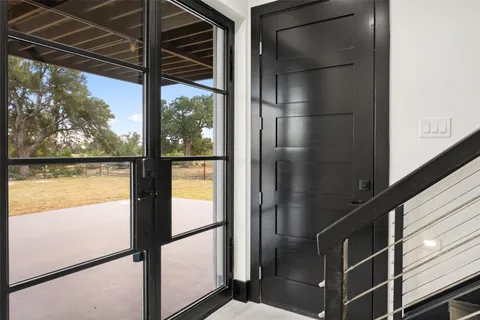 $1,950,000 | 561 Broken Bit Trail, Dripping Springs, TX 78620