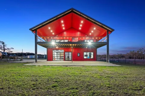 $1,950,000 | 561 Broken Bit Trail, Dripping Springs, TX 78620