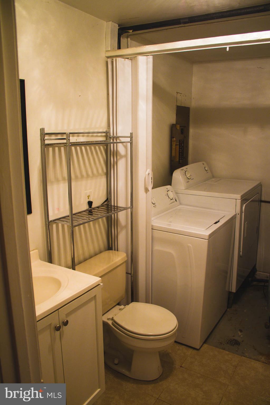 12268 Davis Road Remington, VA 22734 - Photo 26 of 31 Bath