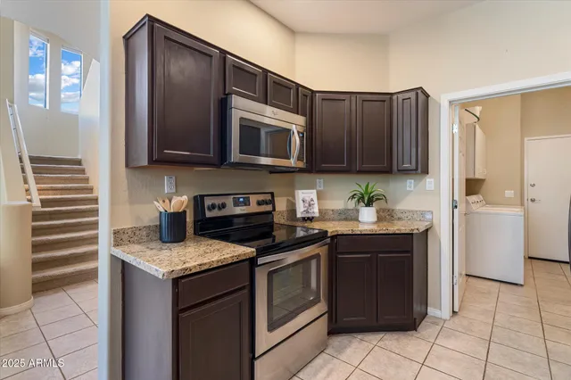 $625,000 | 19550 North Grayhawk Drive, Unit 1049, Scottsdale, AZ 85255