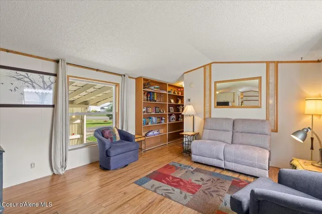 $106,000 | 647 West Kentucky Avenue, Hayden, ID 83835