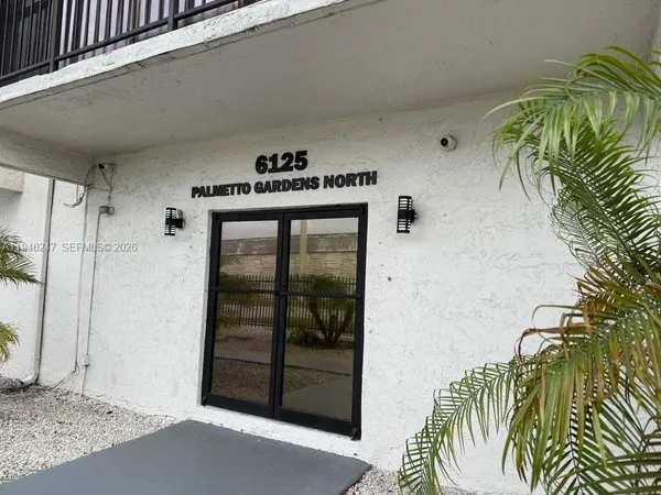 a view of a entryway door of the house