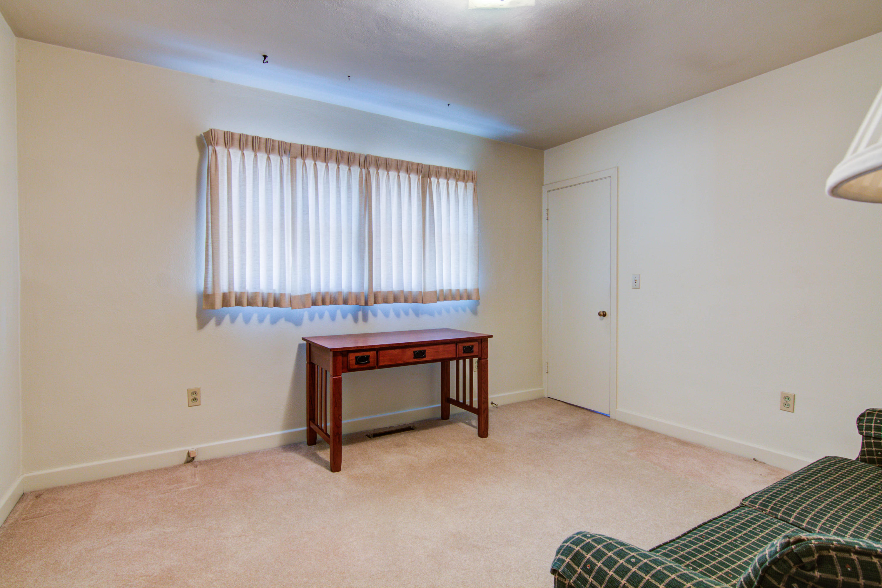 5250 Hawthorne Road Northwest Roanoke, VA 24012 - Photo 13 of 24 IMG_2456_57_58_59_60