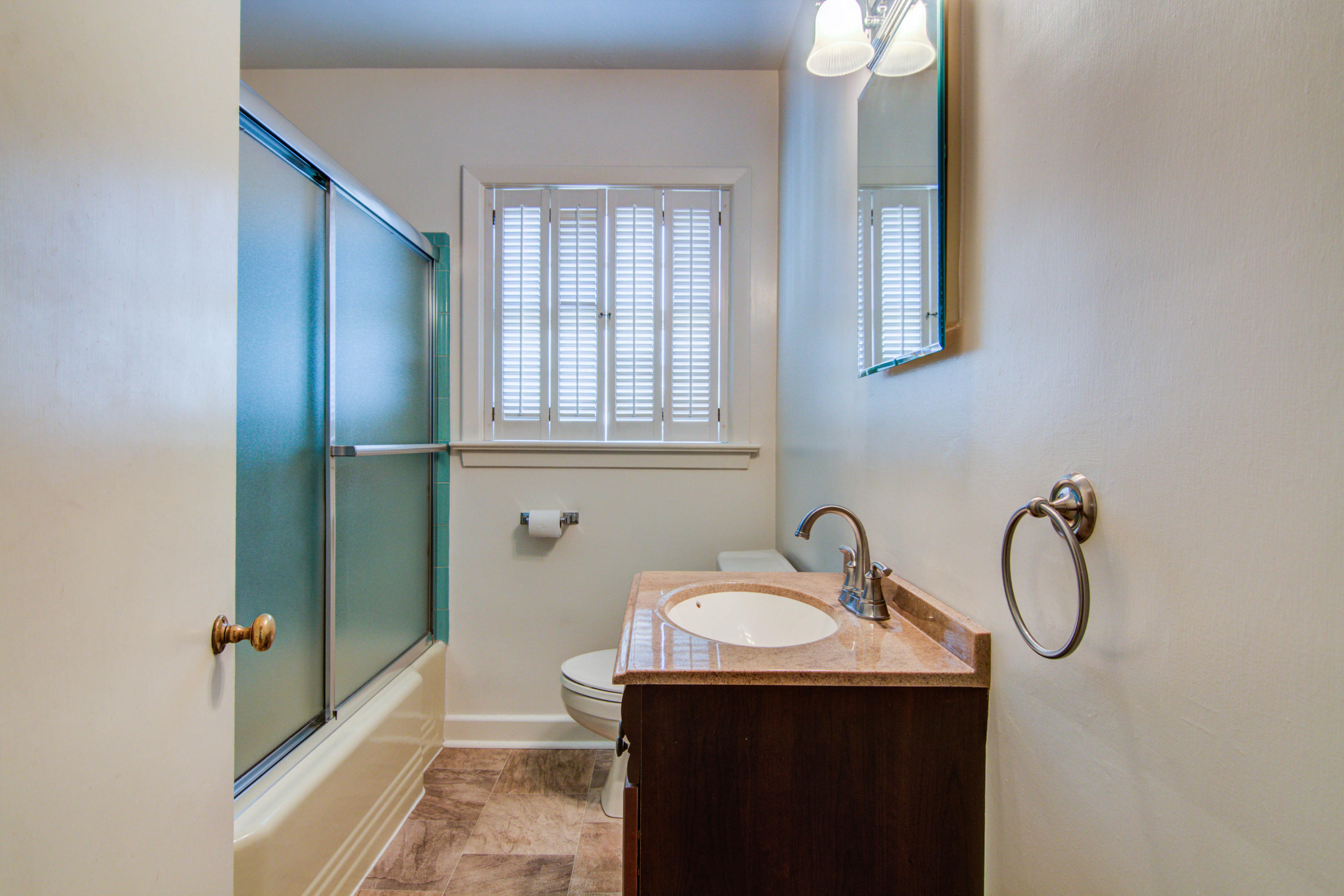 5250 Hawthorne Road Northwest Roanoke, VA 24012 - Photo 15 of 24 IMG_2466_67_68_69_70