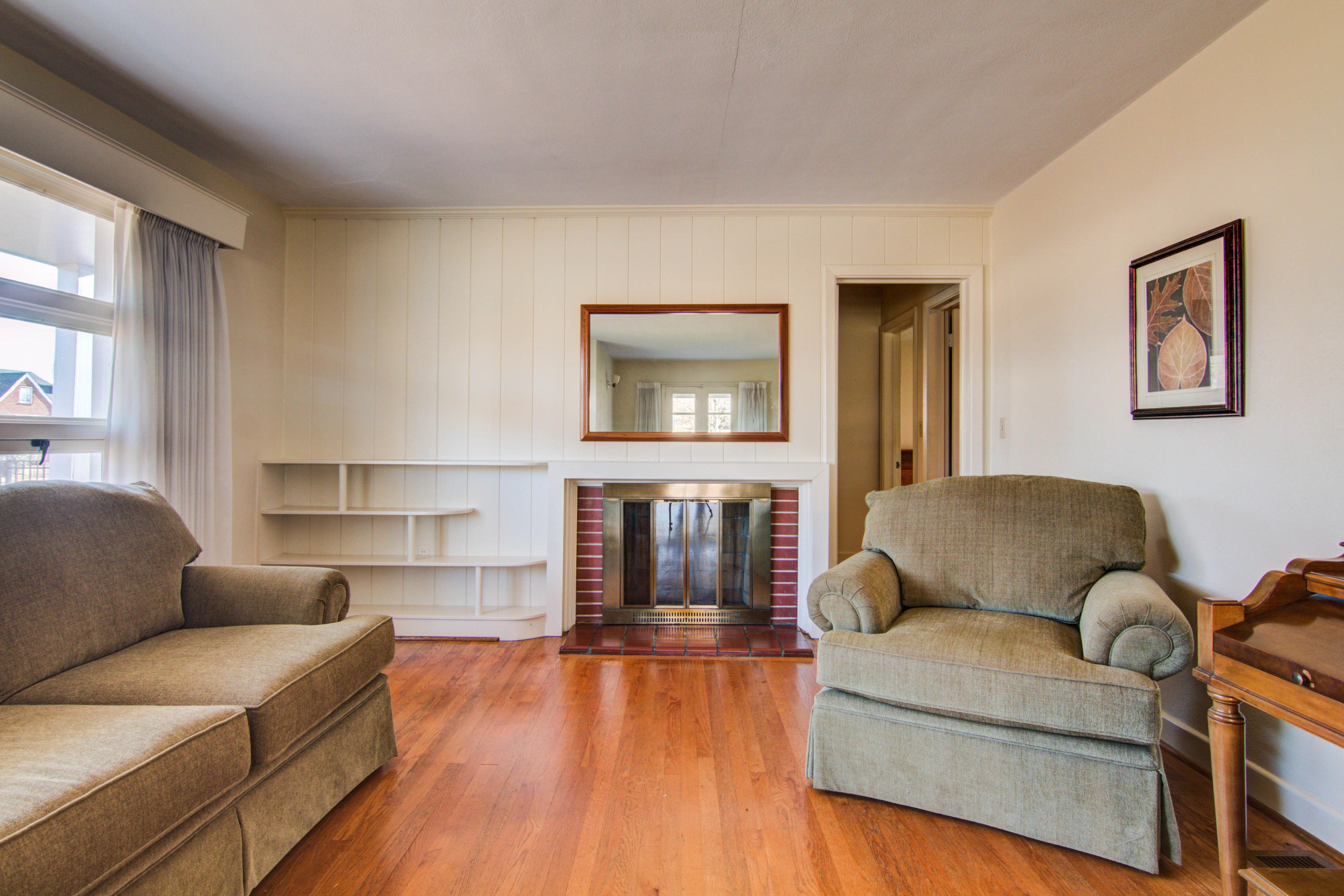 5250 Hawthorne Road Northwest Roanoke, VA 24012 - Photo 6 of 24 IMG_2421_2_3_4_5