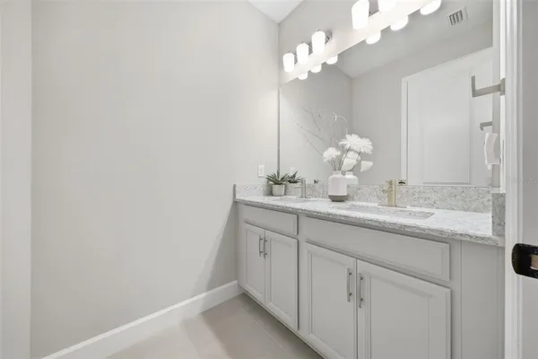$975,000 | 4430 Pond Brook, Bradenton, FL 34211