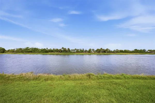 $975,000 | 4430 Pond Brook, Bradenton, FL 34211