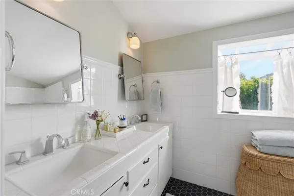 $2,400,000 | 3932 Vía Nivel, Palos Verdes Estates, CA 90274
