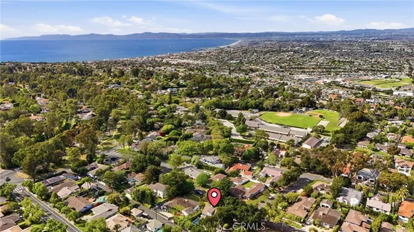 $2,400,000 | 3932 Vía Nivel, Palos Verdes Estates, CA 90274