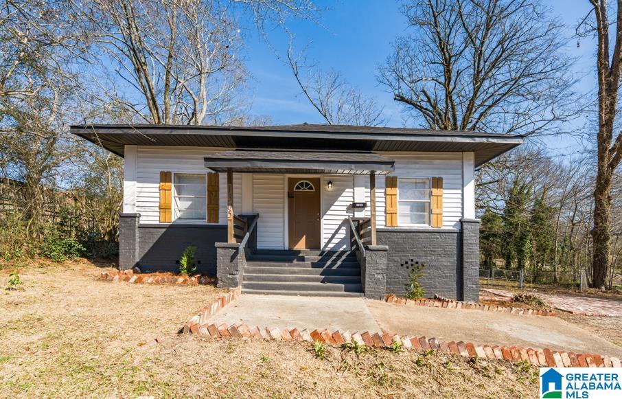 1305 10th Avenue Jasper, AL 35501 - Photo 1 of 25