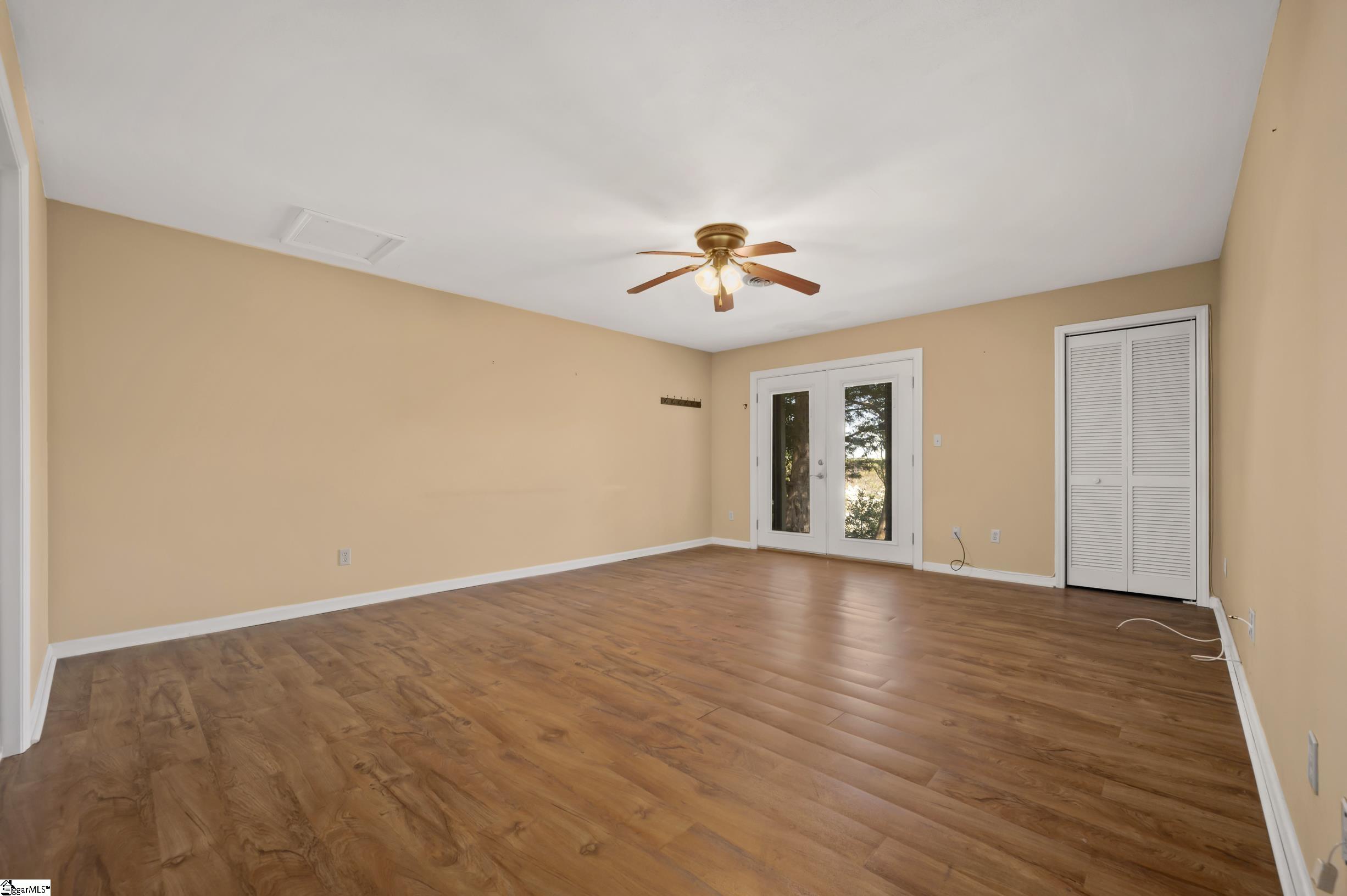 77 Chestnut Street, Unit OAK 301 Tryon, NC 28782 - Photo 30 of 39