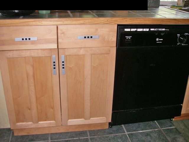 438 Kaupakalua Road Haiku, HI 96708 - Photo 10 of 18 a view of cabinets