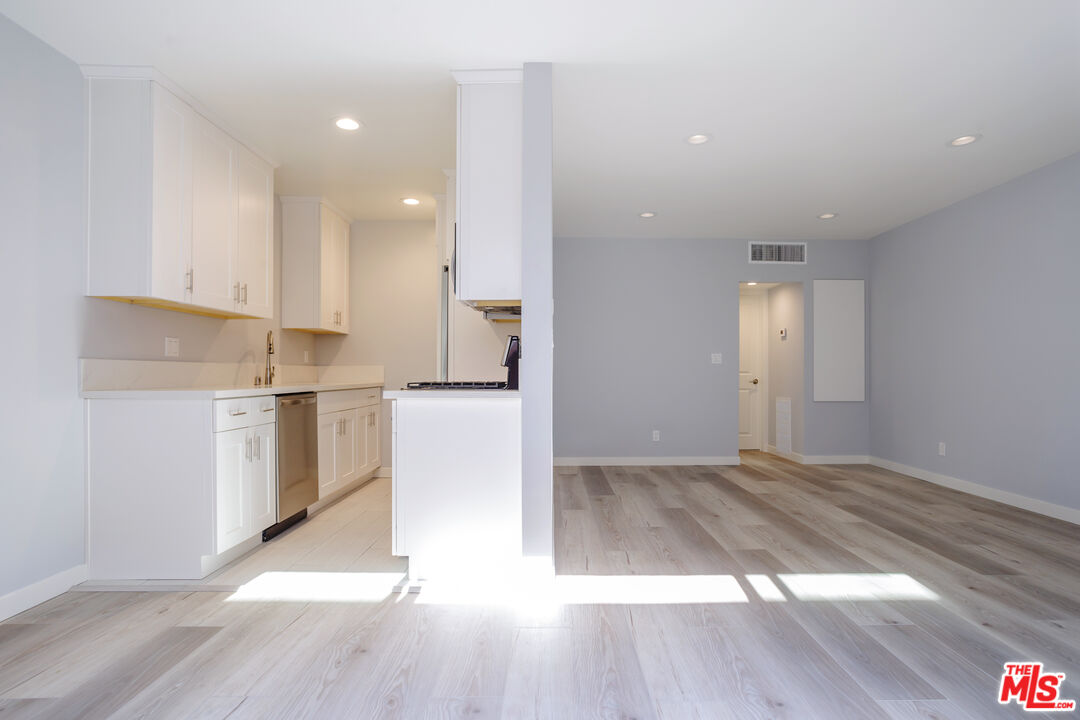 1116 San Rafael Avenue, Unit 2 Glendale, CA 91202 - Photo 14 of 16