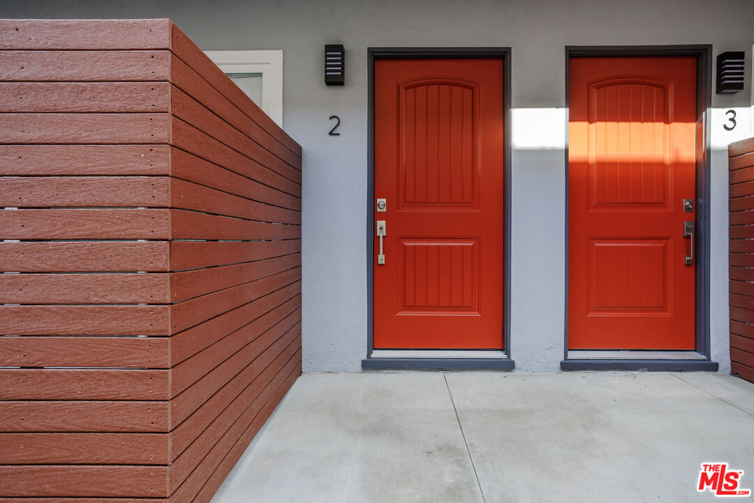 1116 San Rafael Avenue, Unit 2 Glendale, CA 91202 - Photo 3 of 16