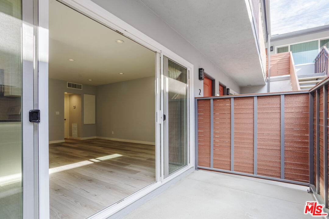 1116 San Rafael Avenue, Unit 2 Glendale, CA 91202 - Photo 7 of 16