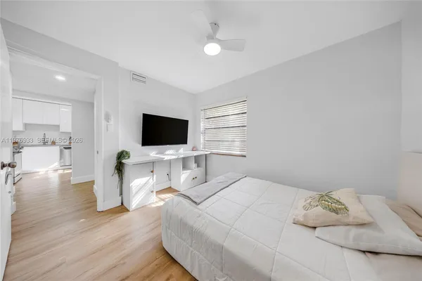 $2,700 | 130 South Cypress Road, Unit 612, Pompano Beach, FL 33060