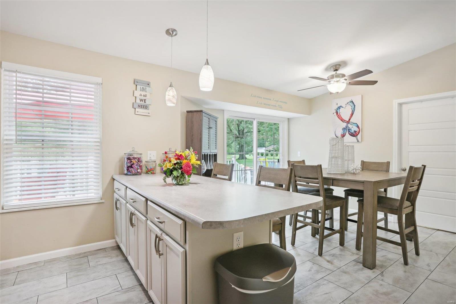 7 Belle Crest Drive Belleville, IL 62221 - Photo 15 of 48